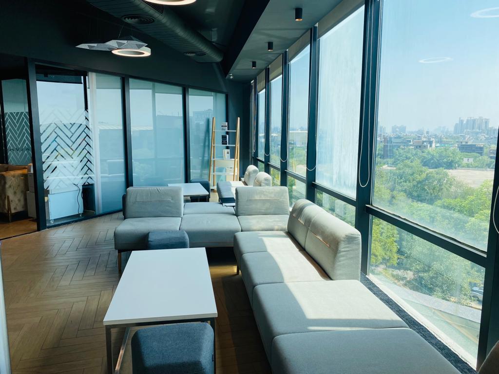 Platina Tower — Lounge View 2